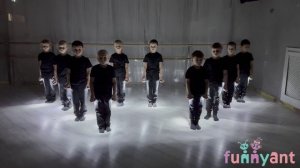 С Днем Матери! Танец с фонариками (старшая и подготовительная к школе группы) Funny Ant Malahovka