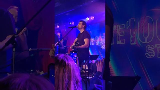 Это не женщина (акустика) @TE100STERON. Концерт 10 июня 2023 года, г. Москва. смотреть онлайн