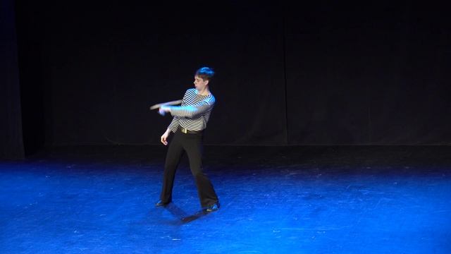 "Матрос" (пластический этюд) - исп. Михаил Комахин