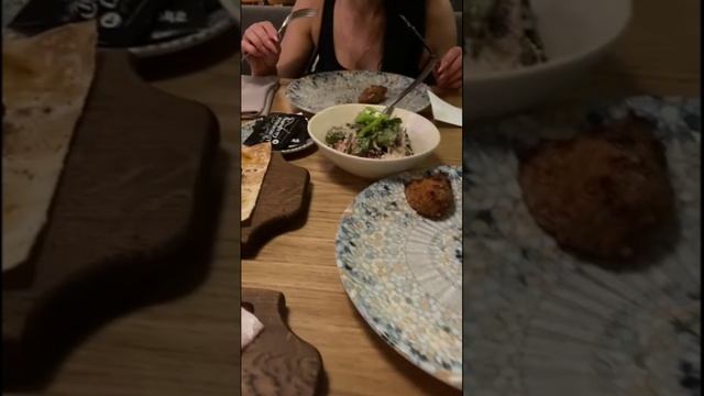 PROSTO DERKO - ПОСЛЕ ПОЛУНОЧИ. РЕСТОРАН MIMI смотреть онлайн