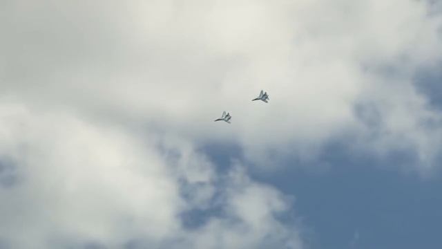 На полигоне Дубровичи прошла генеральная репетиция авиашоу "Авиамикс"
