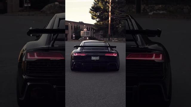 Audi R8 с огненным выхлопом 🔥 Поддержи подпиской!