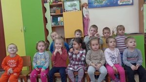 Группа "Знайки" О маме песенку споем "Очень я мамочку люблю" (автор Ляйля Хисматуллина)