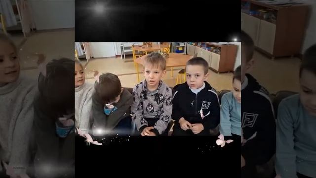 "Поздравление с Днём матери", Читают: Подготовительная группа "Радуга"
