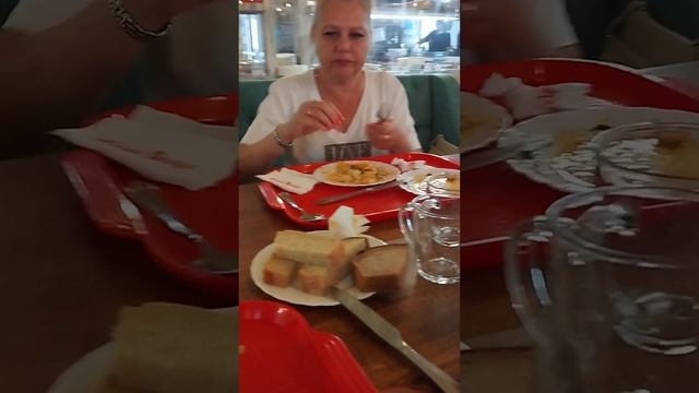 Красная поляна. Где можно очень вкусно поесть по очень доступной цене!