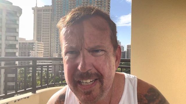 Hawaii Shave with Leaf Razor, Proraso Brush, Soap & Aftershave. смотреть онлайн