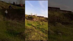 мы нашли заброшенный автомобиль Виктора Цоя. (старое)