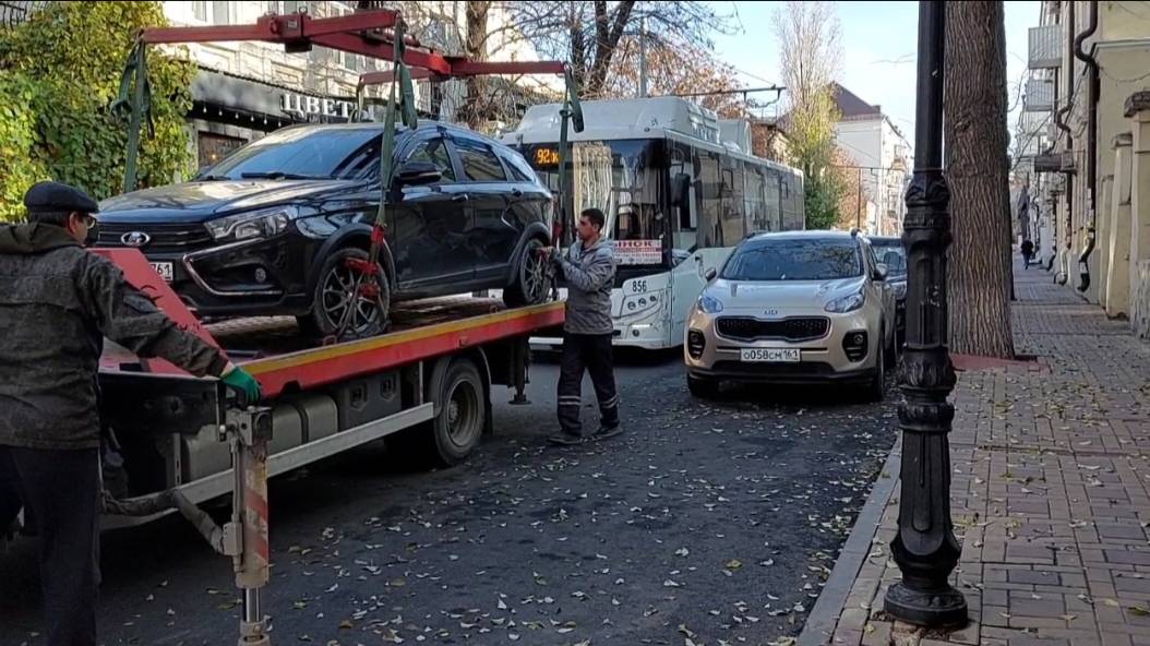 🔥Эвакуация автомобиля с Темерницкой 48/ Лада Веста стоящего по знакам 3.27 "Остановка запрещена".🔥 смотреть онлайн
