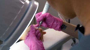 Установка вытяжки Alize с настольным креплением для маникюра