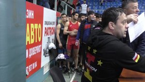 Взвешивание борцов до 86,92 и 70 кг.