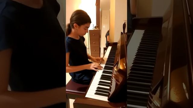 Indila, Mini World, cover by me смотреть онлайн