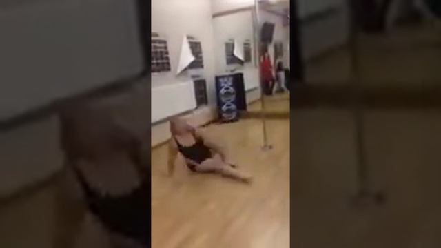 Лучший танец на пилоне смотреть онлайн