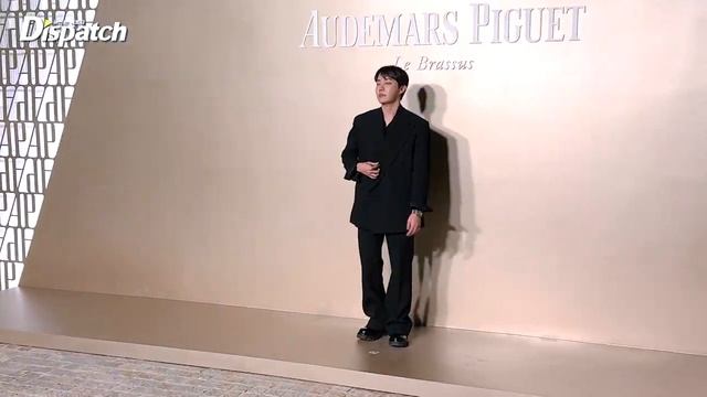 Полное видео от Dispatch фотостены Audemars Piguet с участием J-HOPE 22.11.2024