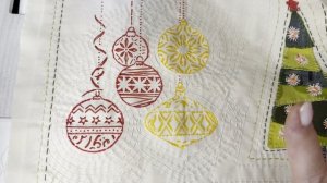 Новогодняя салфетка в технике "медленные стежки" с аппликацией.