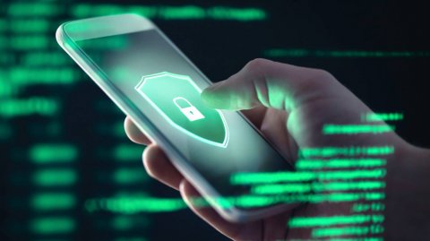 Мошенники из "ФСБ" и "Росфинмониторинг" предлагают установить программу "АНТИФРОД".