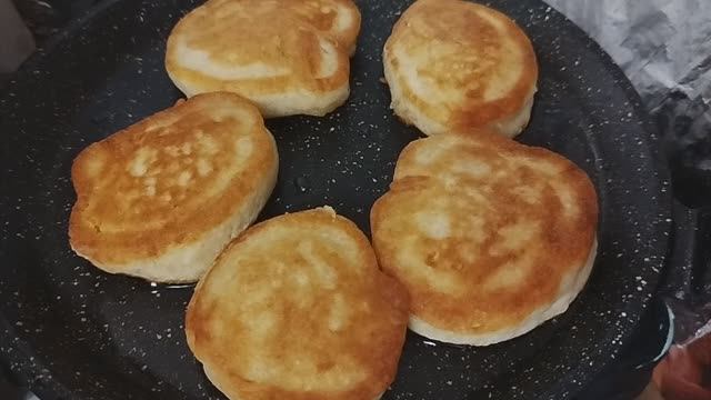 ПЫШНЫЕ ОЛАДЬИ