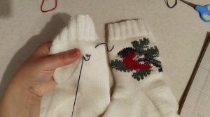 Вышивка по петлям „Снегири на ели”