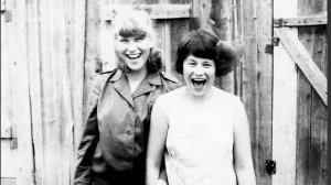 Конопатая девчонка