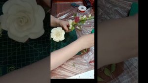 Венок на голову из роз(фаомиран) 3 часть