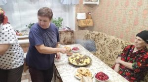 Деревенская жизнь //мы замёрзли // очень вкусное мясо и 50 г🥂//