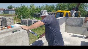 Монтаж Домокомплекта из ПолистиролБетонных Блоков за два дня. Такие Дома очень теплые! +В описании!