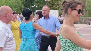 Розы от Ири и Александра. Белгородские танцы.03.08.24❤️😘💯💕💐💫