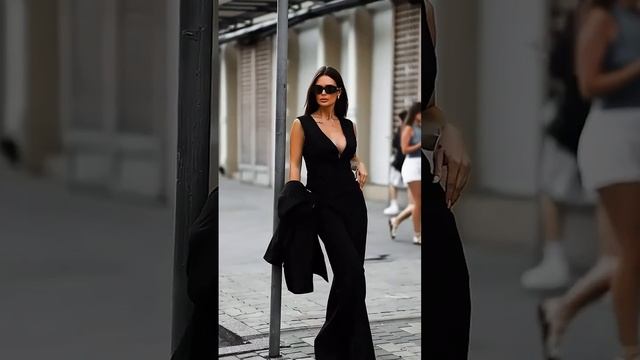 Gorgeous model in a black tight jumpsuit_ Outfit for the day #fashion  #style #outfit #shorts смотреть онлайн