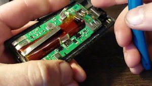 Самостоятельный ремонт аккумулятора портативной рации motorola PMNN4434A на новый элемент 18650
