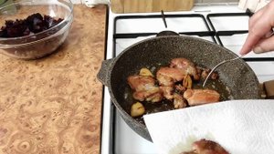 Салат со свеклой и курочкой Боярин. Вкусный домашний.