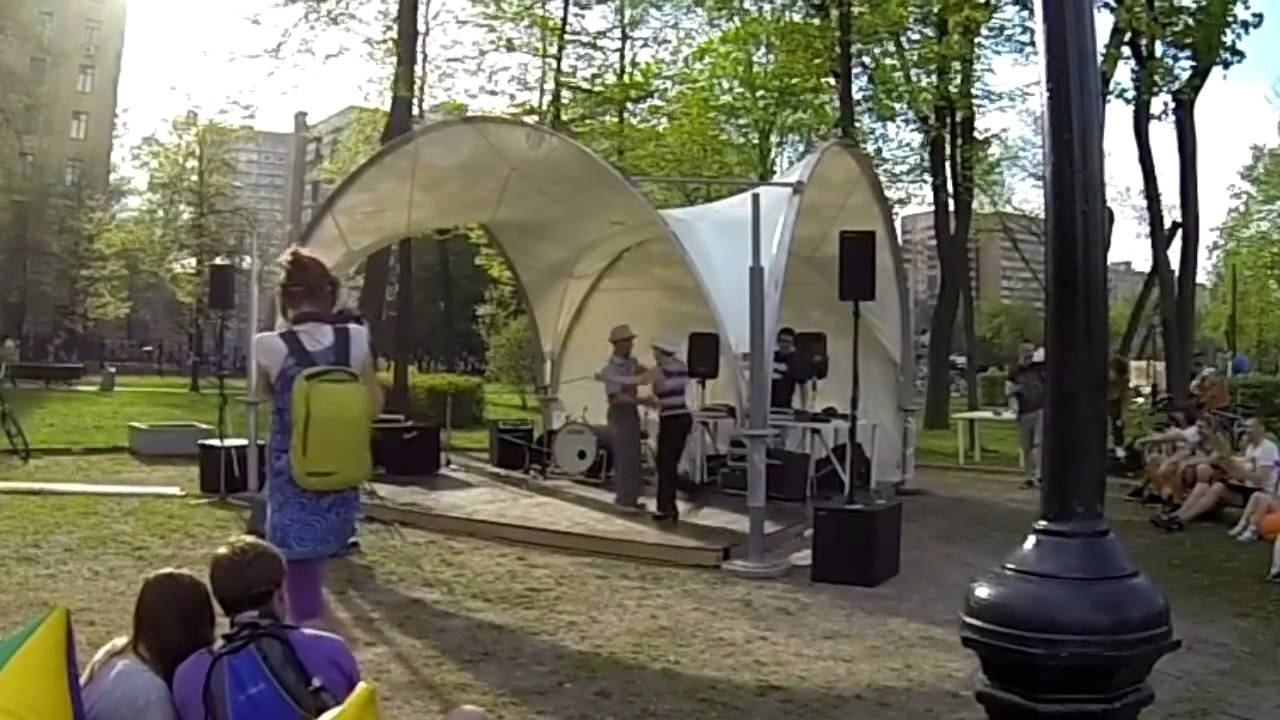 80 летние старички 80лвла офигенно танцуют под DUBSTEP!)))