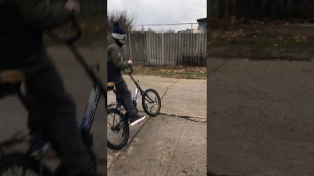 Я вернулся ! И не зря у меня 8 подписчиков 🎉