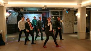 Мужской флешмоб