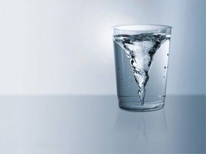 Водоворот в стакане!!