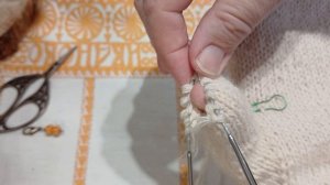 #shorts Как вяжу пальчик у варежки.🧶