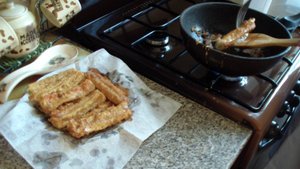 Крабовые палочки с сыром в кляре