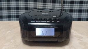 Магнитола Ritmix RBB-020BT - стиль попса