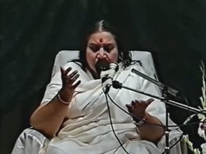 1989_18 августа_Ленинград_Публичная программа Шри Матаджи