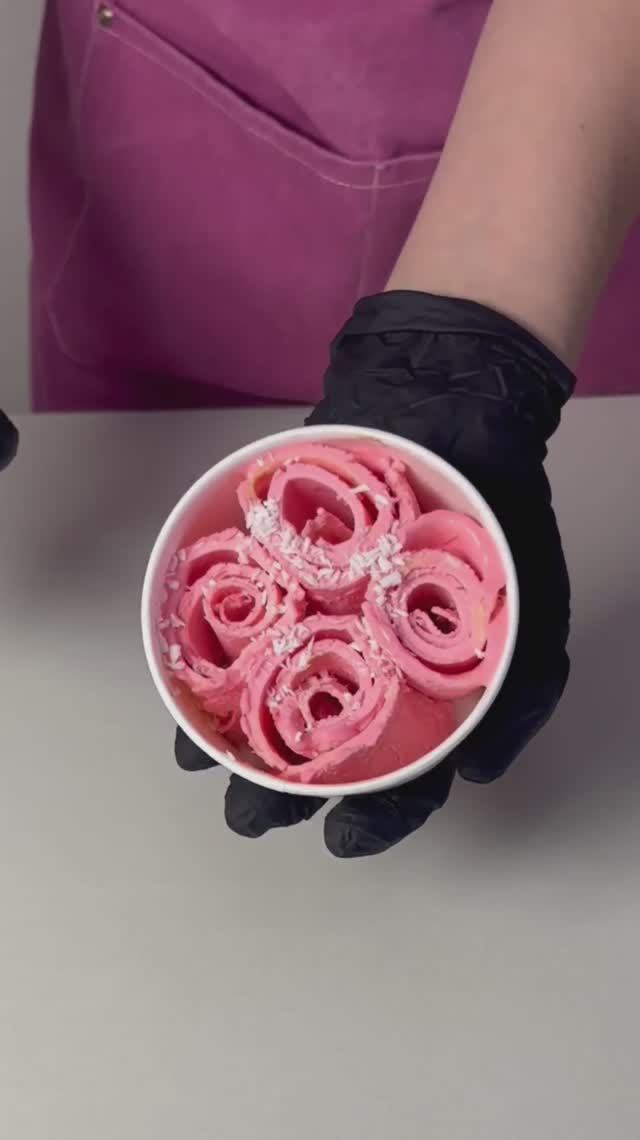 Всего 3 минуты - и ваше жареное мороженое готово! 🍧✨
