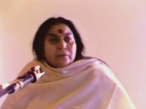 1982_9 июля_Смятение — тонкое рабство. Бирмингем (Великобритания) Публичная программа Шри Матаджи