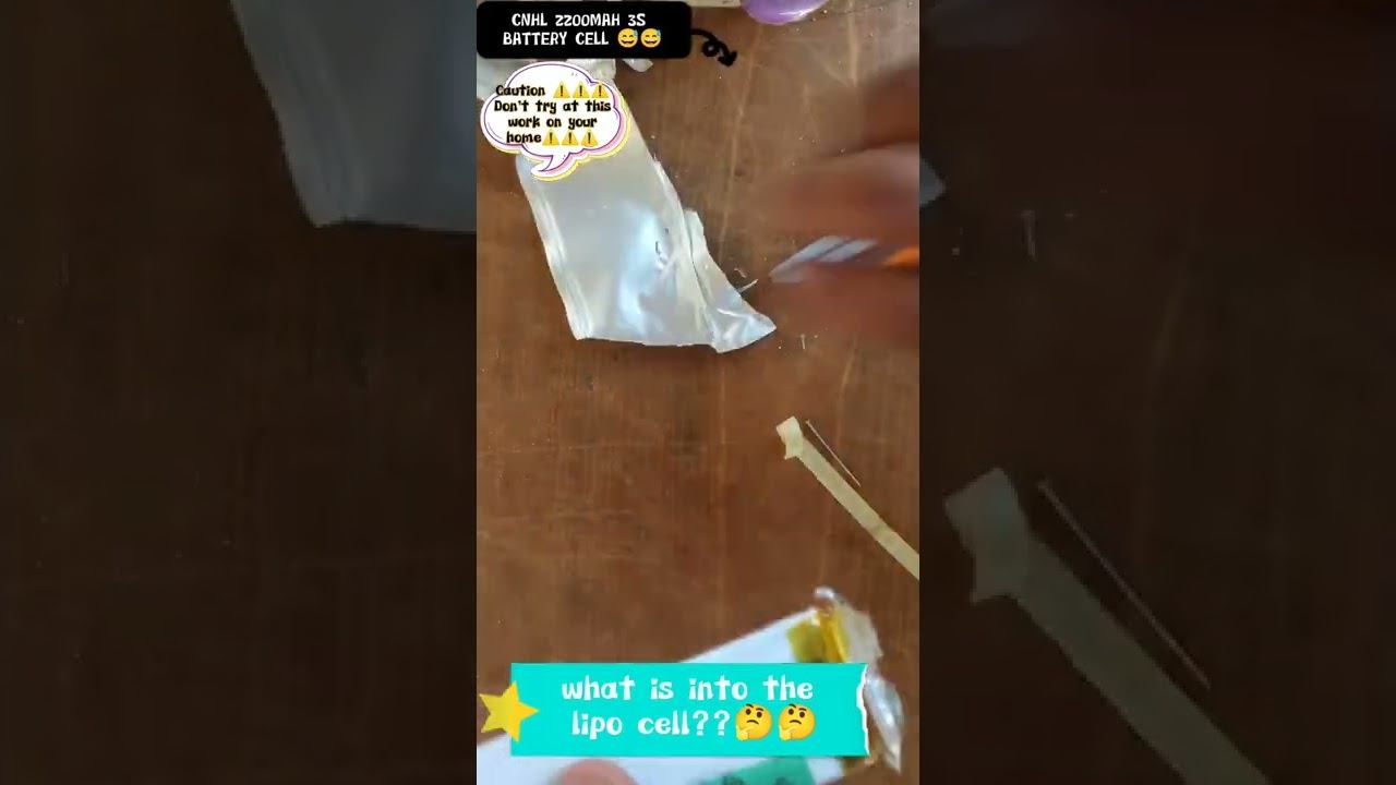 what is inside of the lipo battery cell (3.7V) caution ⚠️⚠️⚠️ please don't try this at your home 🏠 смотреть онлайн