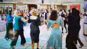 круговой армянский танец