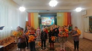 "Падают листья"  Осенняя песенка