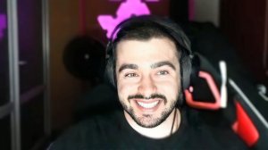 Стрей Слушает Рофлы про Себя