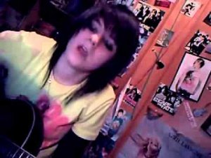 Emo бой ))) круто поёт))) Lady Gaga - Just Dance.flv