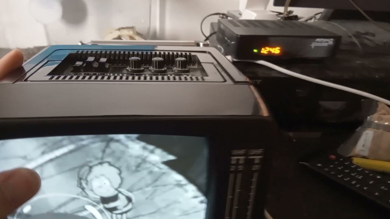 Tele Star 4004 (Elektronika 409 export version) Vintage Retro Soviet Portable TV смотреть онлайн