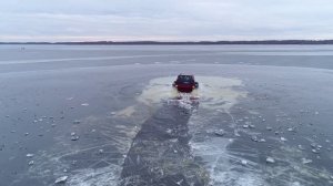 Провалились под лед! Приключение вездехода на тонком льду