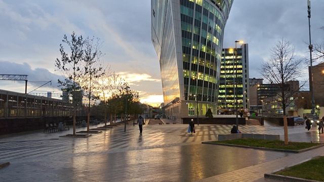 Съёмка на ходу на realme GT 7 Pro смотреть онлайн