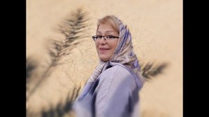 Тень на песке..Павловопосадские платки в Минске. Алёна