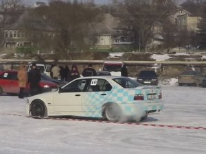 Первый этап Чемпионата Молдовы 2006 года по автослалому, на льду гратиештского озера