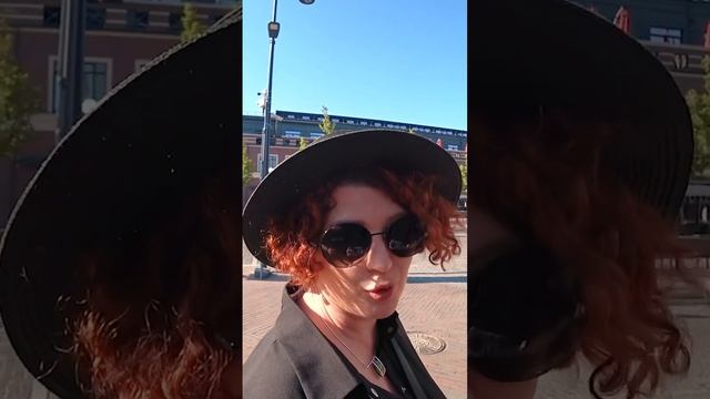 А вы откуда? #калининград #интервью #наоднойволне